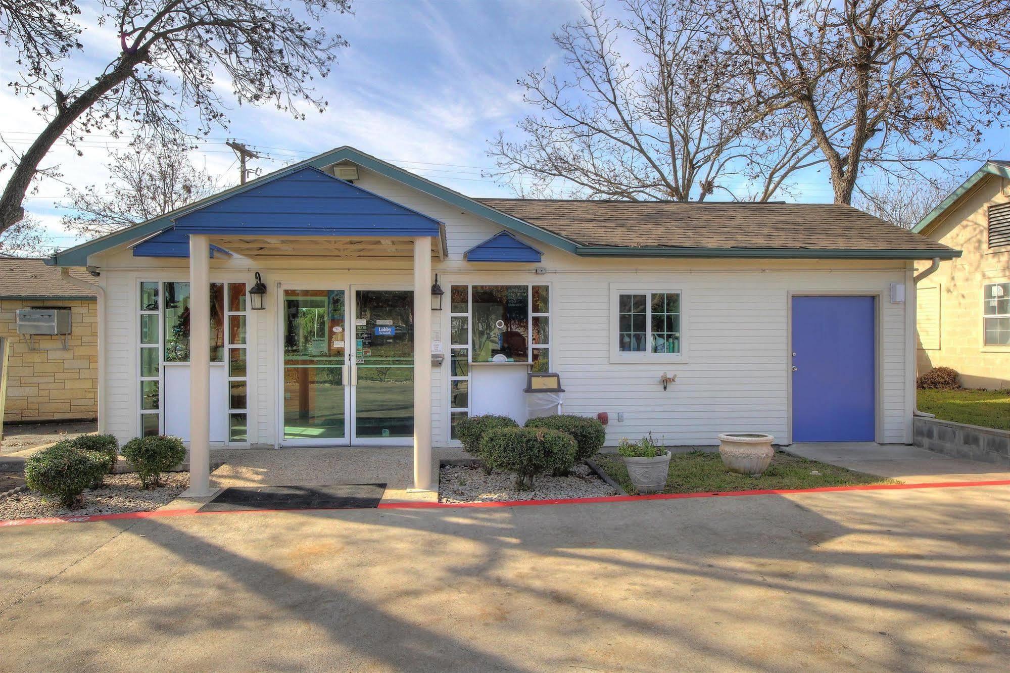 Motel 6-Kerrville, Tx מראה חיצוני תמונה