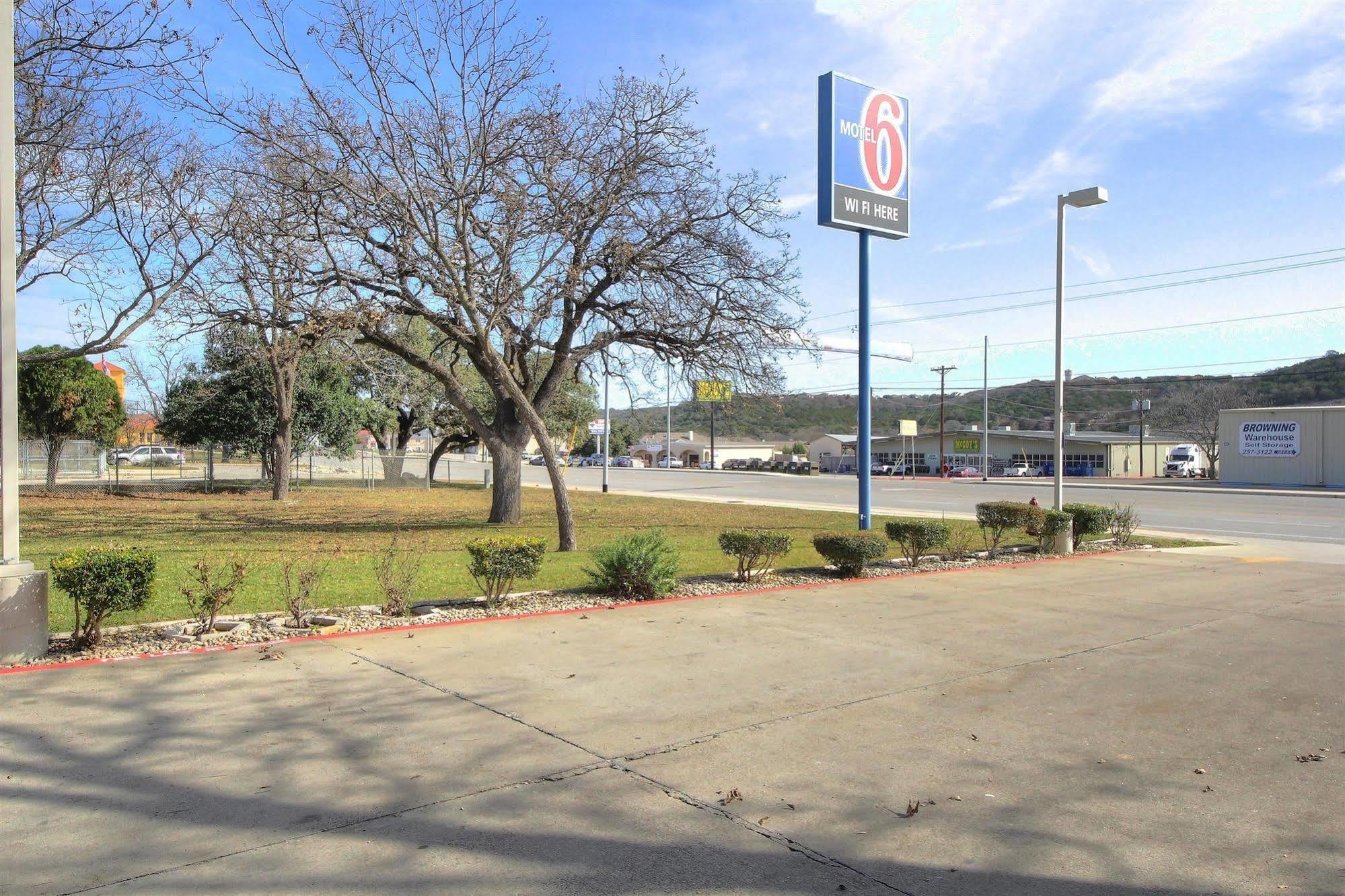 Motel 6-Kerrville, Tx מראה חיצוני תמונה